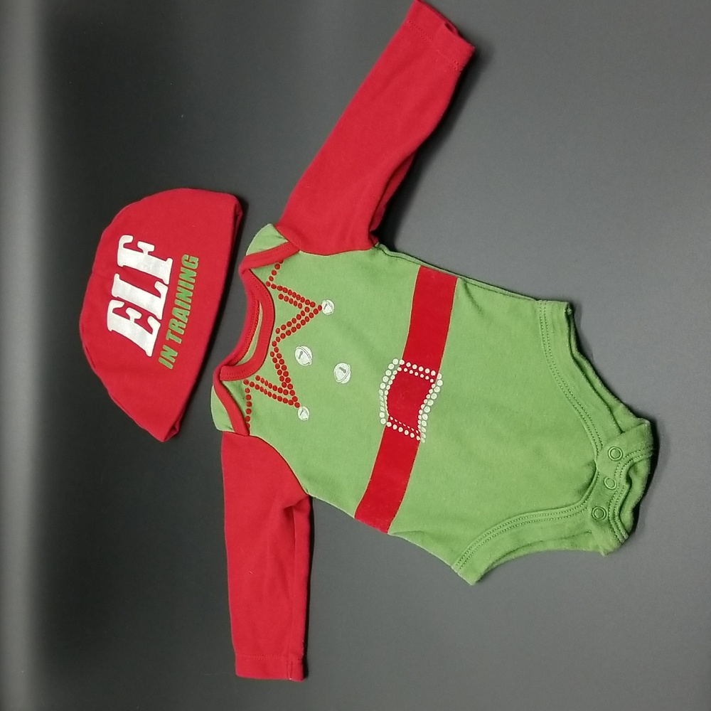 Baby Glam "Elf in training" Red and Green Long Sleeve Newborn Baby Onesie & Hat
